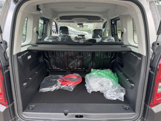 Citroën &euml;-Berlingo Plus M L1 50 kWh VAN: 38.900,- VOOR: 29.877,- UW WKVOORDEEL: 9.023,- | | NIEUWE AUTO 10 KM! | 3-F... ActivLease financial lease