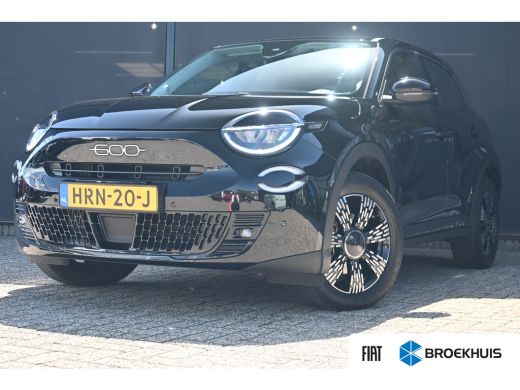 Fiat 600 1.2 Hybrid Urban | Pack Style + Winter + Comfort | Navigatie | Achteruitrijcamera | Stoelverwarmi... ActivLease financial lease