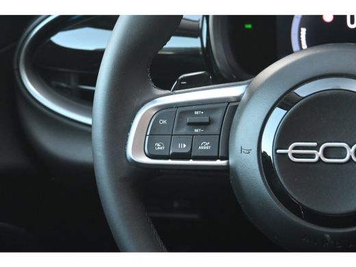 Fiat 600 1.2 Hybrid Urban | Pack Style + Winter + Comfort | Navigatie | Achteruitrijcamera | Stoelverwarmi... ActivLease financial lease