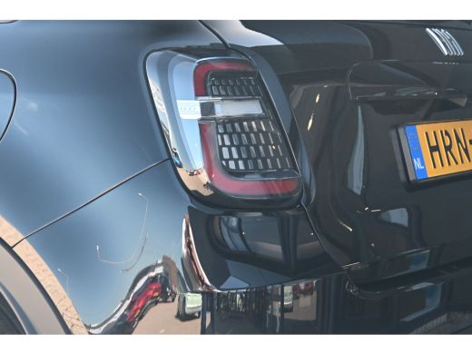 Fiat 600 1.2 Hybrid Urban | Pack Style + Winter + Comfort | Navigatie | Achteruitrijcamera | Stoelverwarmi... ActivLease financial lease