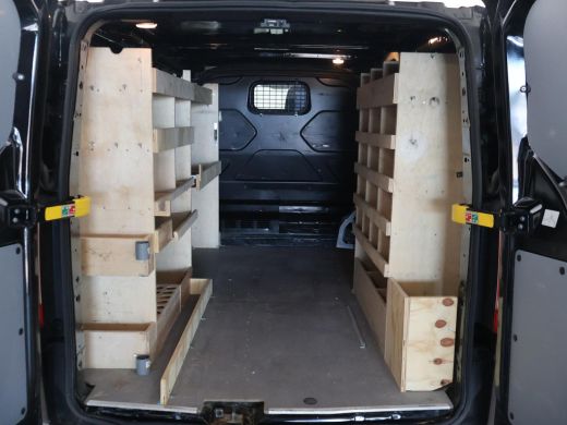 Ford Transit Custom 280 2.0 TDCI 125 PK 3-ZIT EURO6 LIMITED + TREKHAAK | STOELVERW. | CRUISE CONTROL | AIRCO ActivLease financial lease