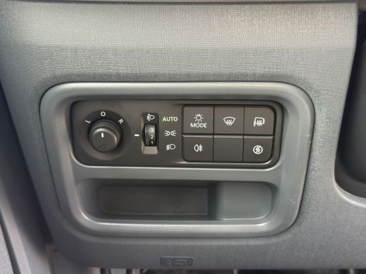 Maxus eDeliver5 64 kWh 163PK Elektrisch! L1H1 335KM WLTP 360&deg; Camera Dubbele schuifdeuren Snelladen Climate contr... ActivLease financial lease