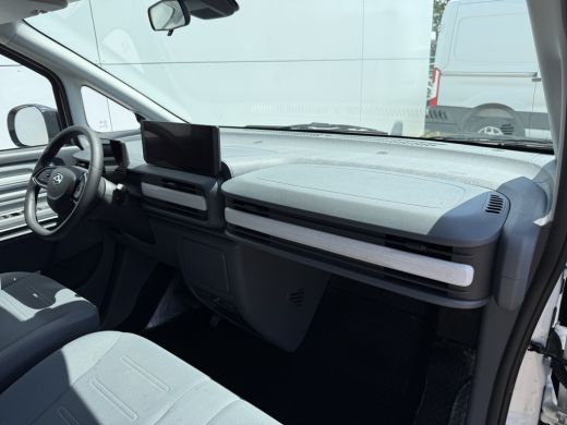 Maxus eDeliver5 64 kWh 163PK Elektrisch! L1H1 335KM WLTP 360&deg; Camera Dubbele schuifdeuren Snelladen Climate contr... ActivLease financial lease
