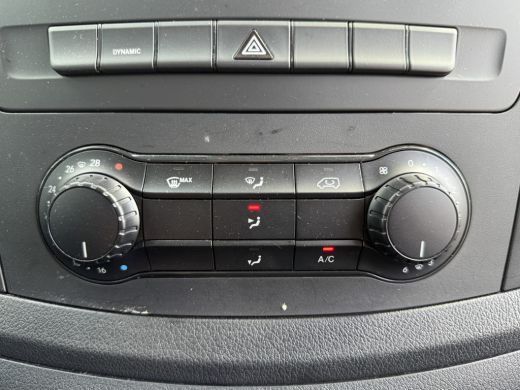 Mercedes-Benz eVito 112 66kWh L2 Elektrisch 97.7% (SOH) 280km WLTP Climate Control Cruise Control Carplay Camera Stoe... ActivLease financial lease