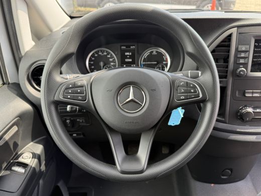 Mercedes-Benz eVito 112 66kWh L2 Elektrisch 97.7% (SOH) 280km WLTP Climate Control Cruise Control Carplay Camera Stoe... ActivLease financial lease