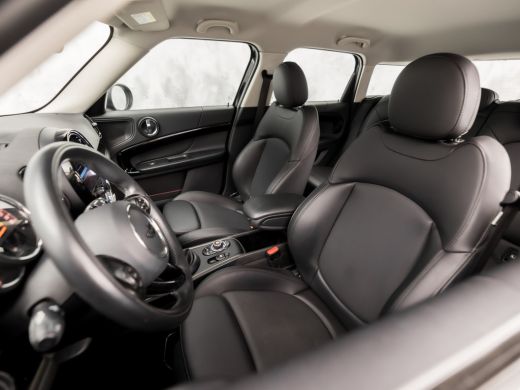 Mini Countryman 1.5 Cooper S E ALL4 Chili 221Pk Automaat (GROOT NAVI, DEALER ONDERHOUDEN, LEDER, GETINT GLAS, CLI... ActivLease financial lease
