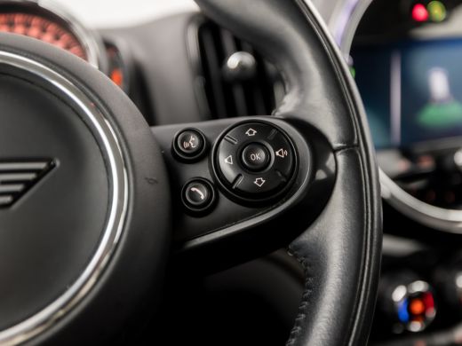 Mini Countryman 1.5 Cooper S E ALL4 Chili 221Pk Automaat (GROOT NAVI, DEALER ONDERHOUDEN, LEDER, GETINT GLAS, CLI... ActivLease financial lease
