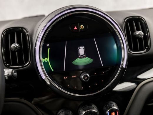 Mini Countryman 1.5 Cooper S E ALL4 Chili 221Pk Automaat (GROOT NAVI, DEALER ONDERHOUDEN, LEDER, GETINT GLAS, CLI... ActivLease financial lease