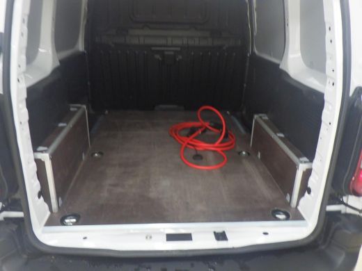 Opel Combo-e 50kWh 8 JAAR GARANTIE | CAMERA | 10" SCHERM + DRAADLOOS CARPLAY | BETIMMERING LAADRUIMTE ActivLease financial lease