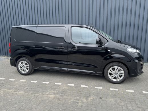 Opel Vivaro 2.0 CDTI 177Pk Automaat L2H1 Innovation | Navi | Camera | 17'' Lm Velgen | Prijs Rijklaar!! ActivLease financial lease