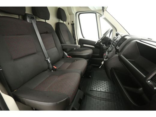 Peugeot Boxer Citro&euml;n Jumper 2.2 BlueHDi 140PK L1H1 | Airco | Cruise | Camera | Navi | 3 Zits | Trekhaak | Impe... ActivLease financial lease