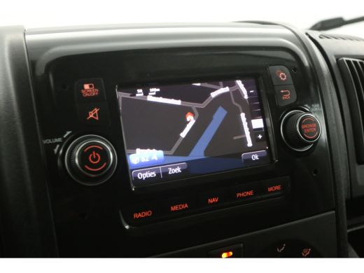 Peugeot Boxer Citro&euml;n Jumper 2.2 BlueHDi 140PK L1H1 | Airco | Cruise | Camera | Navi | 3 Zits | Trekhaak | Impe... ActivLease financial lease