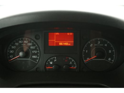 Peugeot Boxer Citro&euml;n Jumper 2.2 BlueHDi 140PK L1H1 | Airco | Cruise | Camera | Navi | 3 Zits | Trekhaak | Impe... ActivLease financial lease