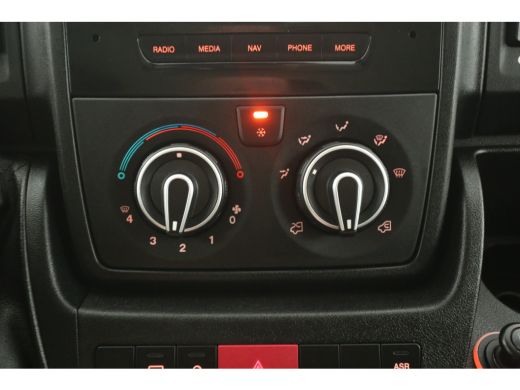 Peugeot Boxer Citro&euml;n Jumper 2.2 BlueHDi 140PK L1H1 | Airco | Cruise | Camera | Navi | 3 Zits | Trekhaak | Impe... ActivLease financial lease