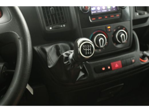 Peugeot Boxer Citro&euml;n Jumper 2.2 BlueHDi 140PK L1H1 | Airco | Cruise | Camera | Navi | 3 Zits | Trekhaak | Impe... ActivLease financial lease