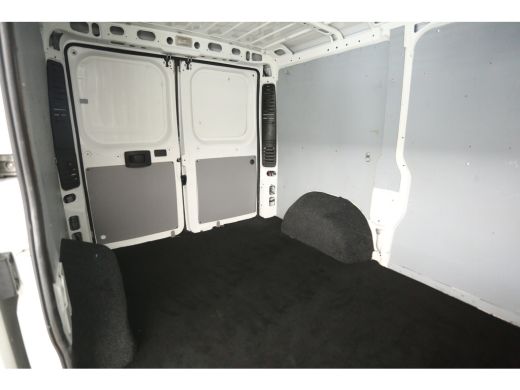 Peugeot Boxer Citro&euml;n Jumper 2.2 BlueHDi 140PK L1H1 | Airco | Cruise | Camera | Navi | 3 Zits | Trekhaak | Impe... ActivLease financial lease