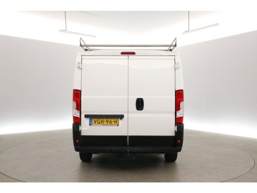 Peugeot Boxer Citro&euml;n Jumper 2.2 BlueHDi 140PK L1H1 | Airco | Cruise | Camera | Navi | 3 Zits | Trekhaak | Impe... ActivLease financial lease