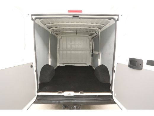 Peugeot Boxer Citro&euml;n Jumper 2.2 BlueHDi 140PK L1H1 | Airco | Cruise | Camera | Navi | 3 Zits | Trekhaak | Impe... ActivLease financial lease