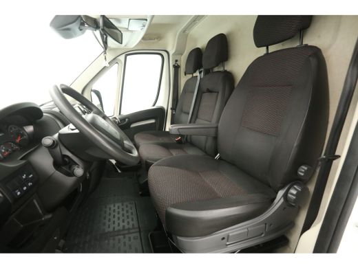 Peugeot Boxer Citro&euml;n Jumper 2.2 BlueHDi 140PK L1H1 | Airco | Cruise | Camera | Navi | 3 Zits | Trekhaak | Impe... ActivLease financial lease