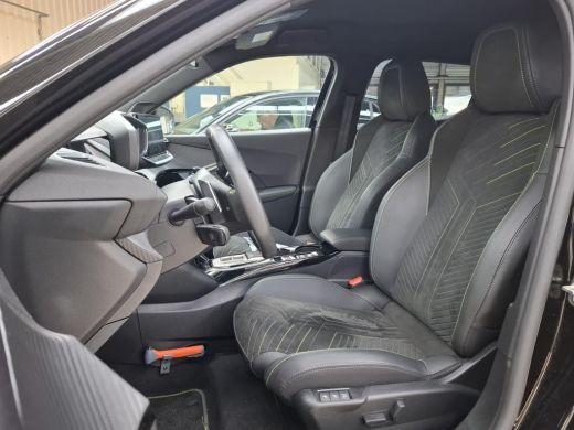 Peugeot 2008 1.2 Hybrid 145 GT | Automaat | Navigatie | Camera voor + achter | Massage | Stoelverwarming | Alc... ActivLease financial lease