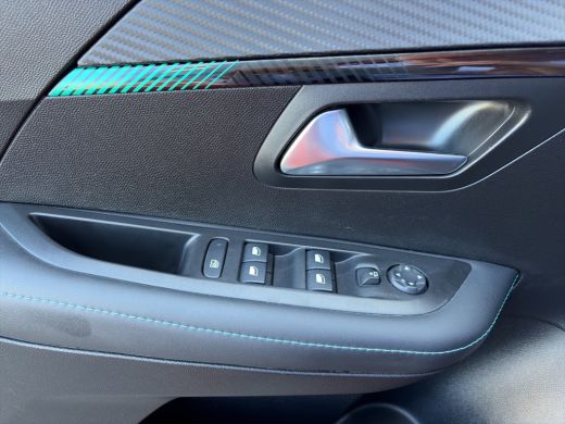 Peugeot 208 1.2 100pk Allure | Carplay | Cruise controle | Lichtmetalen velgen | Climate controle | Full LED ... ActivLease financial lease