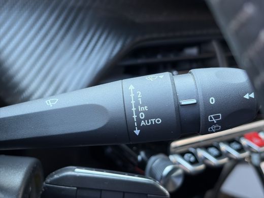 Peugeot 208 1.2 100pk Allure | Carplay | Cruise controle | Lichtmetalen velgen | Climate controle | Full LED ... ActivLease financial lease