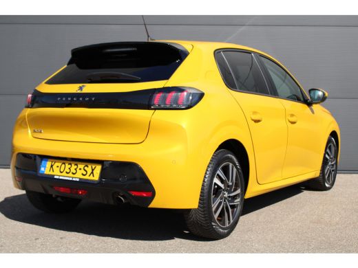Peugeot 208 1.2 PureTech Allure Pack | Navi by app | Camera | 3D Instrumentenpaneel | All season | 1e Eigenaa... ActivLease financial lease