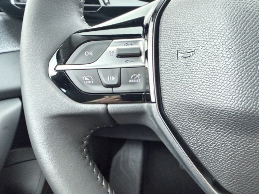 Peugeot 308 Allure | 360 Vision & Drive Assist Pack | Elektrische parkeerrem | Extra getinte achterste zijrui... ActivLease financial lease
