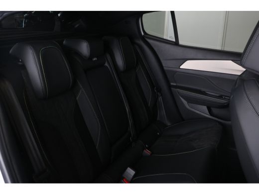 Peugeot 408 GT Avantage 58 kWh | Navi | Camera | Stoel- en stuur verwarming | Apple Carplay/Android | Ad. Cru... ActivLease financial lease
