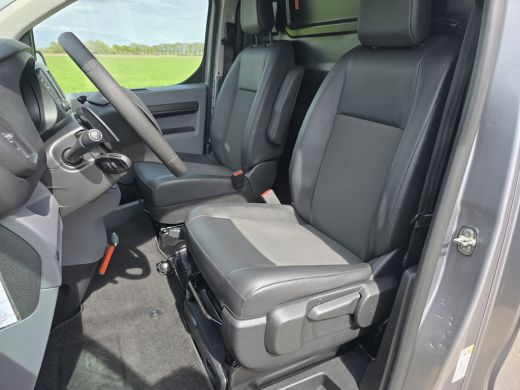 Peugeot Expert 2.0 BlueHDI 120 L3 H1 - 120 Pk - Euro 6 - AUTOMAAT - Navi - ParkeerCamera ActivLease financial lease