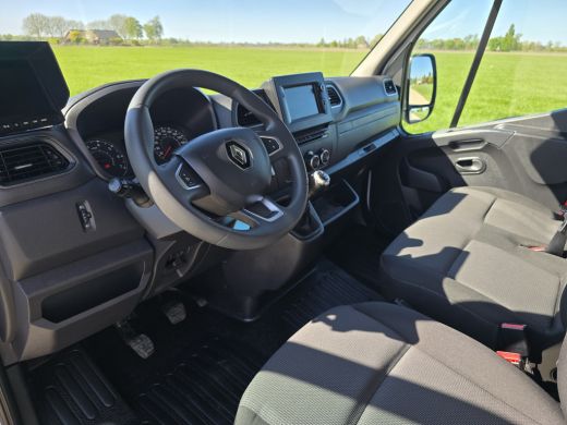 Renault Master T35 2.3 dCi 145 L3 Lowliner - 145 Pk - Euro 6 - Airco - Cruise Control ActivLease financial lease