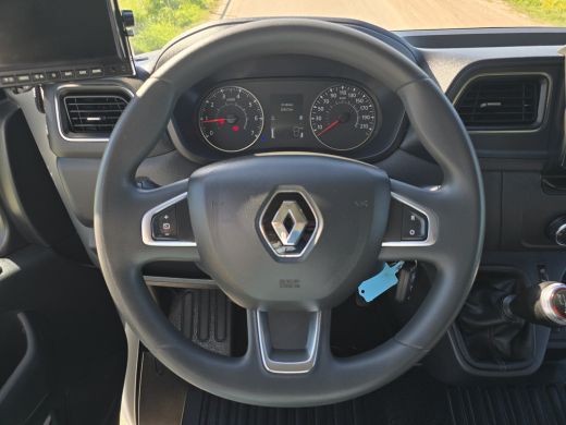 Renault Master T35 2.3 dCi 145 L3 Lowliner - 145 Pk - Euro 6 - Airco - Cruise Control ActivLease financial lease