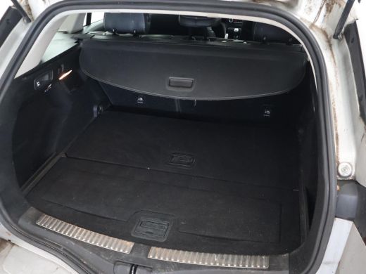 Renault M&eacute;gane Estate Estate 1.2 TCe LIMITED + CARPLAY | DAB | COMFORTSTOELEN | CAMERA | SFEERVERL. ActivLease financial lease
