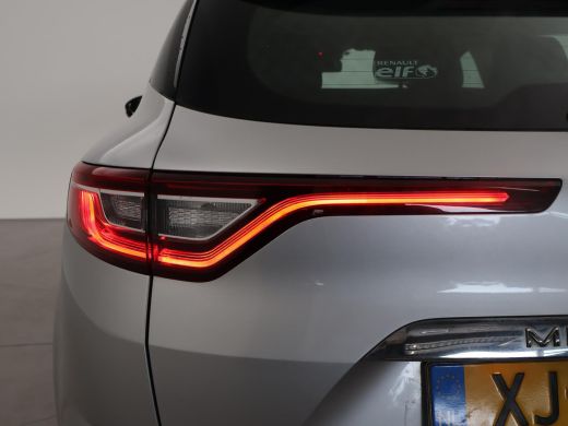 Renault M&eacute;gane Estate Estate 1.2 TCe LIMITED + CARPLAY | DAB | COMFORTSTOELEN | CAMERA | SFEERVERL. ActivLease financial lease