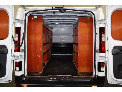 Renault Trafic 2.0 dCi 170pk L2 H1 Airco Navigatie Camera Imperiaal ActivLease financial lease