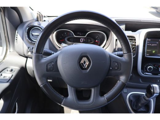 Renault Trafic 2.0 dCi 170pk L2 H1 Airco Navigatie Camera Imperiaal ActivLease financial lease