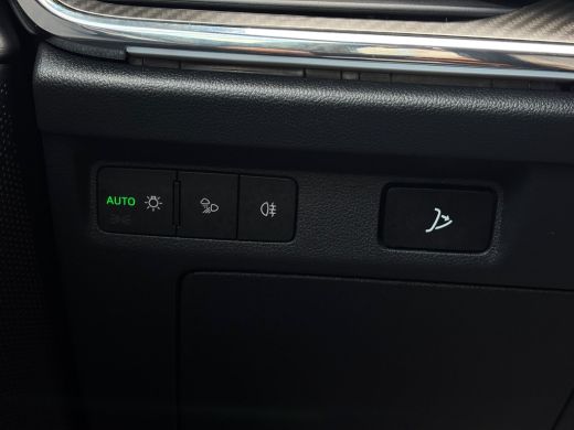 Skoda Enyaq iV 60 Sportline 180 pk | SoH 91,55% | Wegklapbare Trekhaak | Apple carplay | ActivLease financial lease