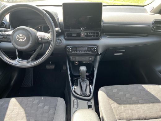 Toyota Yaris 1.5 Hybrid 115 Dynamic | All-in prijs | Automaat | Parkeersensoren | Dode hoek waarschuwing | App... ActivLease financial lease