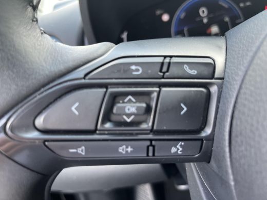 Toyota Yaris 1.5 Hybrid 115 Dynamic | All-in prijs | Automaat | Parkeersensoren | Dode hoek waarschuwing | App... ActivLease financial lease