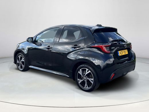 Toyota Yaris 1.5 Hybrid 115 Dynamic | All-in prijs | Automaat | Parkeersensoren | Dode hoek waarschuwing | App... ActivLease financial lease