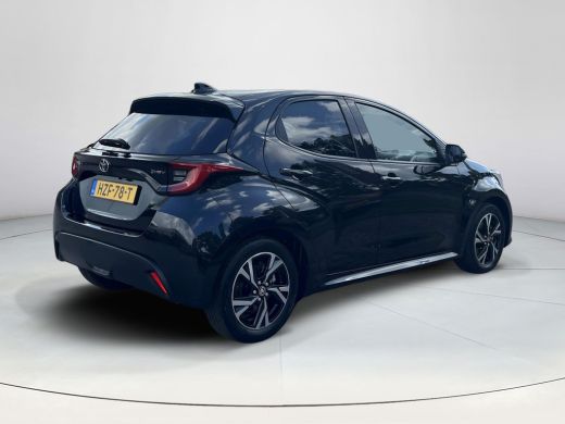 Toyota Yaris 1.5 Hybrid 115 Dynamic | All-in prijs | Automaat | Parkeersensoren | Dode hoek waarschuwing | App... ActivLease financial lease