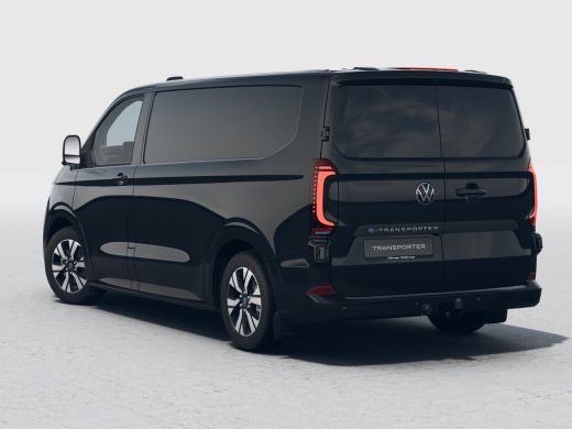 Volkswagen e-Transporter 32 L1H1 Bulli 71 kWh | 12-V aansluitingen in de middenconsole en bij de D-stijl in de laadruimte ... ActivLease financial lease