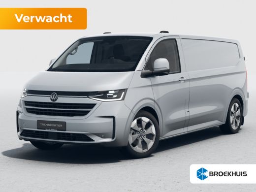 Volkswagen e-Transporter 34 L2H1 Bulli 71 kWh | 12-V aansluitingen in de middenconsole en bij de D-stijl in de laadruimte ...