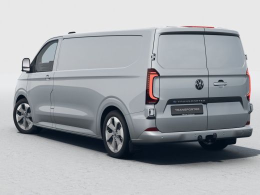 Volkswagen e-Transporter 34 L2H1 Bulli 71 kWh | 12-V aansluitingen in de middenconsole en bij de D-stijl in de laadruimte ... ActivLease financial lease