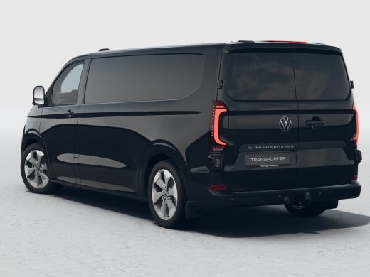 Volkswagen e-Transporter 34 L2H1 Bulli 71 kWh | 12-V aansluitingen in de middenconsole en bij de D-stijl in de laadruimte ... ActivLease financial lease