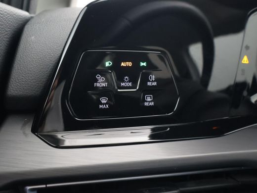 Volkswagen Golf 1.5 eTSI 150 PK STYLE AUT. + MASSAGE | SFEERVERL. | ADAPTIVE CRUISE | CARPLAY | CAMERA ActivLease financial lease