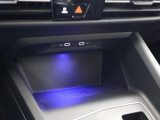 Volkswagen Golf 1.5 eTSI 150 PK STYLE AUT. + MASSAGE | SFEERVERL. | ADAPTIVE CRUISE | CARPLAY | CAMERA ActivLease financial lease