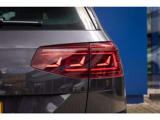 Volkswagen Passat Variant 1.4 TSI PHEV GTE Business | Trekhaak Uitklapbaar elek. | Elektrisch panoramadak | Adaptie... ActivLease financial lease