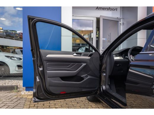 Volkswagen Passat Variant 1.4 TSI PHEV GTE Business | Trekhaak Uitklapbaar elek. | Elektrisch panoramadak | Adaptie... ActivLease financial lease