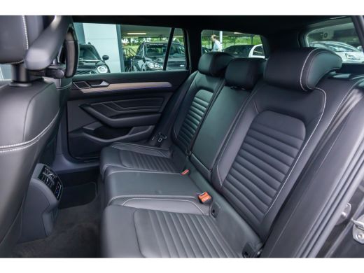 Volkswagen Passat Variant 1.4 TSI PHEV GTE Business | Trekhaak Uitklapbaar elek. | Elektrisch panoramadak | Adaptie... ActivLease financial lease